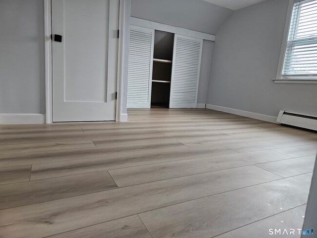 Building Photo - 10 Cold Spring St