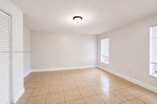 Building Photo - 1220 SW 78th Ave