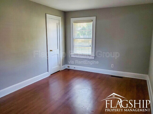 Building Photo - 1204 Franklin Dr