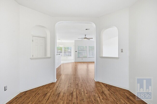 Building Photo - 17710 Limpia Creek Dr