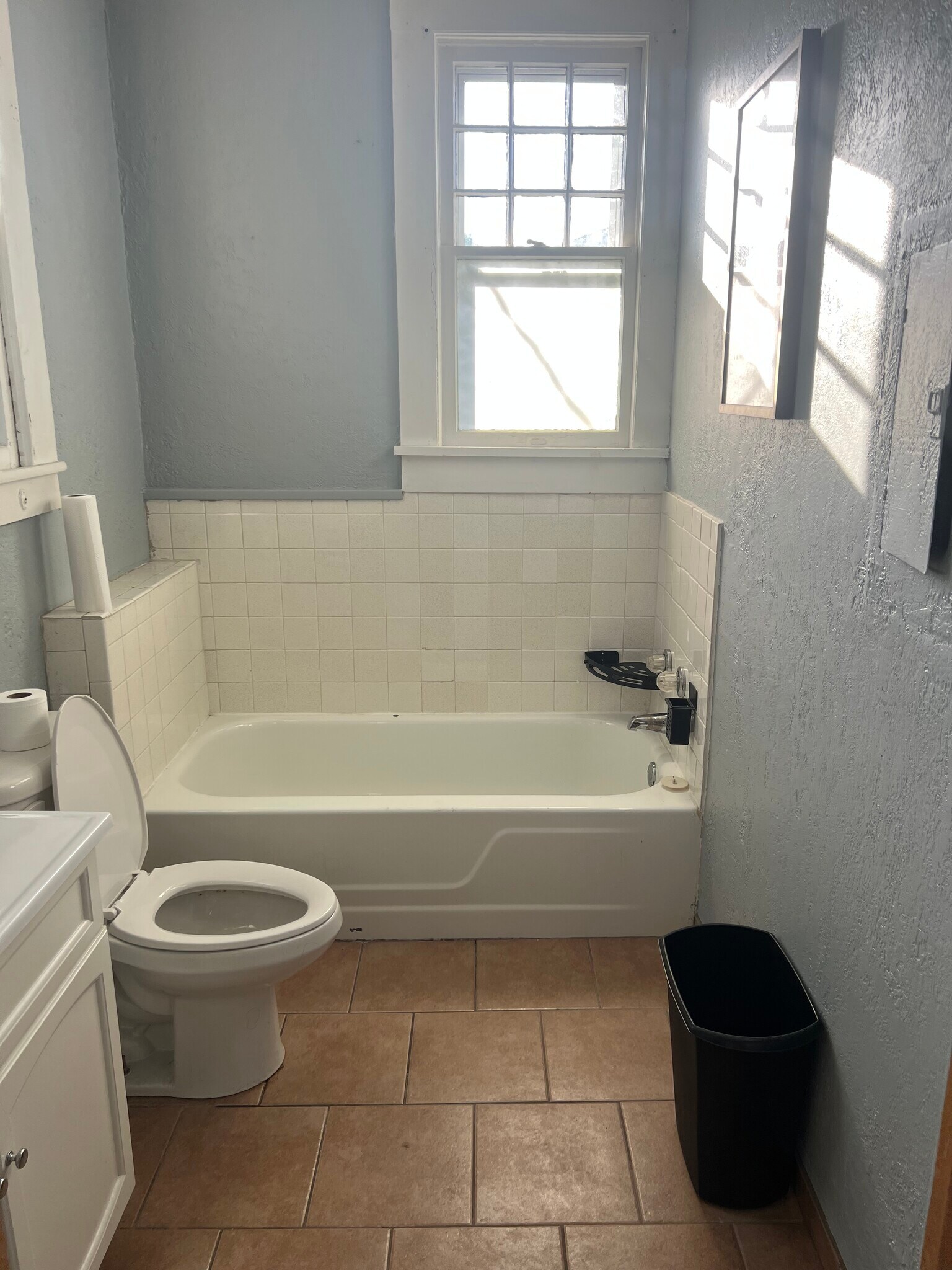 Building Photo - 300 S Washington St