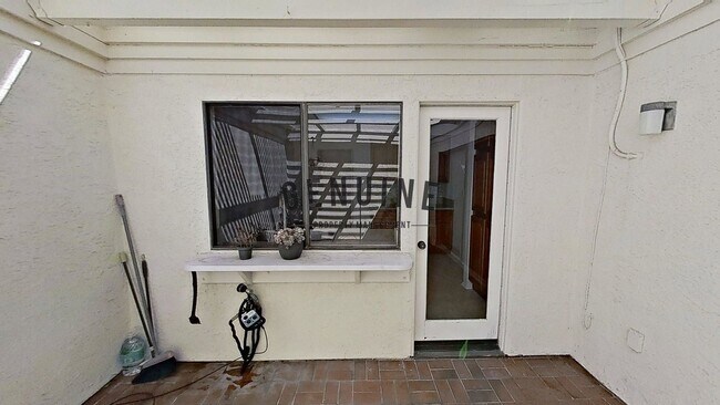 Building Photo - Charming 2Bd 2Ba Condo