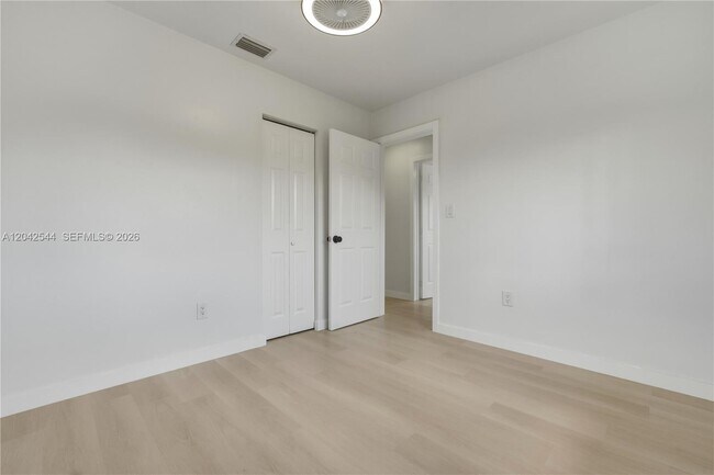 Building Photo - 20440 NW 20th Ct