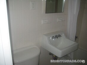 Building Photo - 160 N Beacon St
