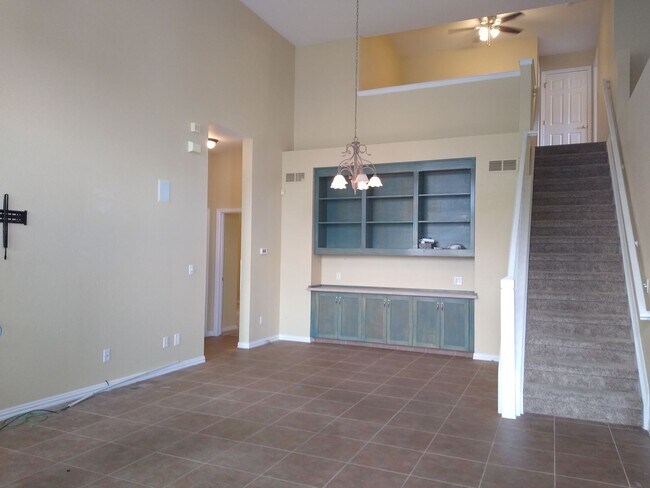 Building Photo - HUGE 3 Bedroom 3 Bath Home in Gated Community
