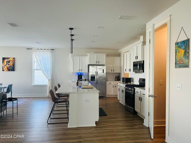 Building Photo - 2304 Calamint St