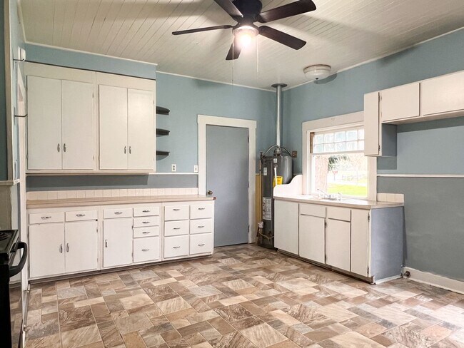 Building Photo - 1BD/1BA HOME IN LEBANON