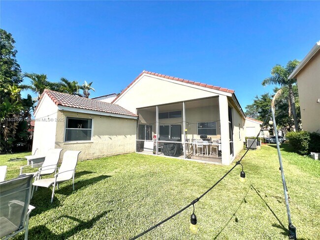 Building Photo - 808 Stanton Dr