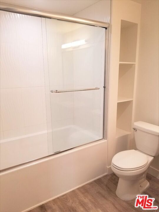 Building Photo - 744 Hartford Ave