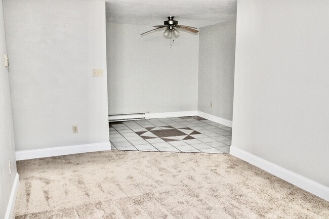 Building Photo - 204 Oak Manor Pl