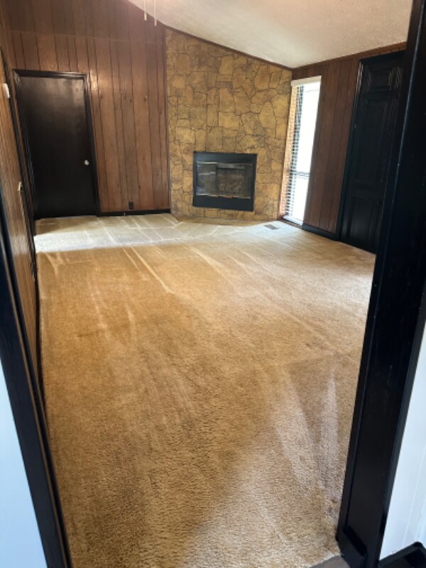 Building Photo - 7152 Hall Rd