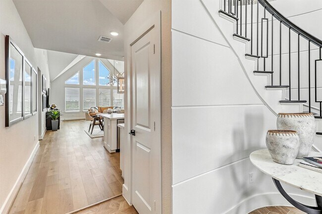 Building Photo - 29703 Burcreek Ln