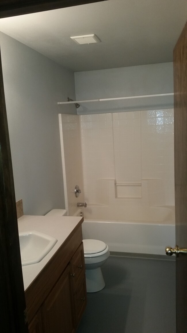 Bathroom - 830B South 11th Avenue