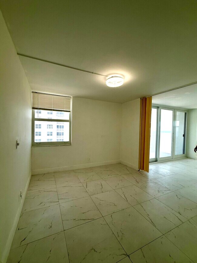 Building Photo - 111 Briny Ave