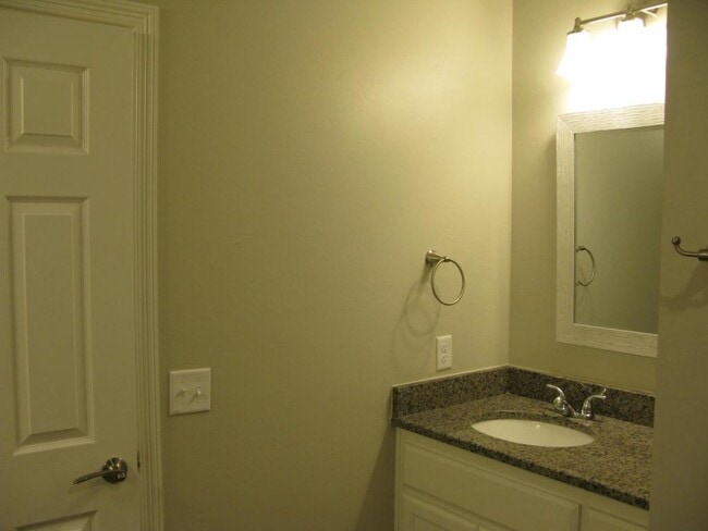 Building Photo - 11604 Surrey Villas Ct