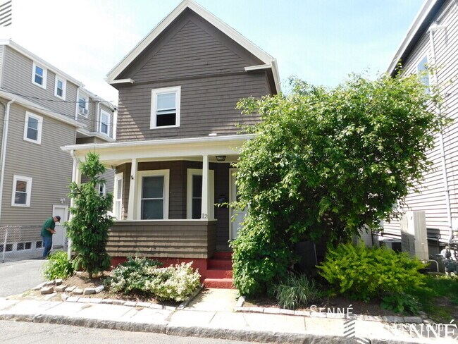 Building Photo - 8 Fisk Ave