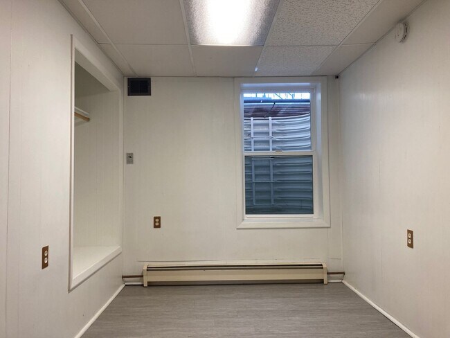 Building Photo - 316 N 10th Ave