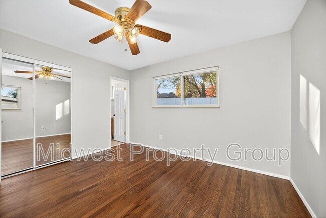 Building Photo - 1225 Night Dr