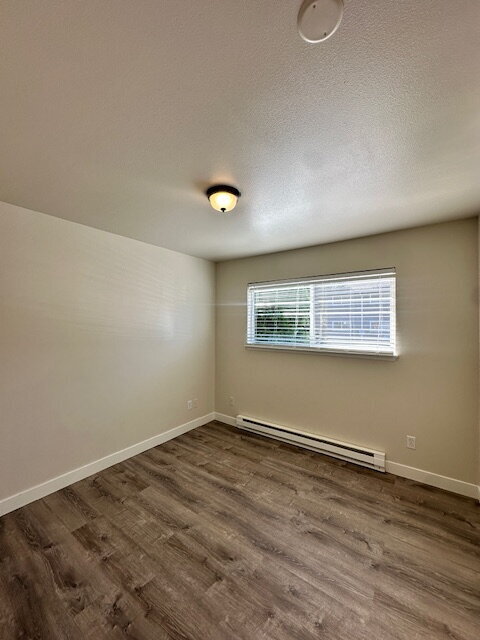 Building Photo - First floor, newly updated, 2 bedroom, 1 bathroom apartment near transportation