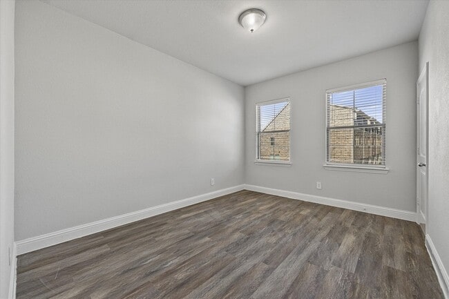 Building Photo - 7808 Manilla Dr