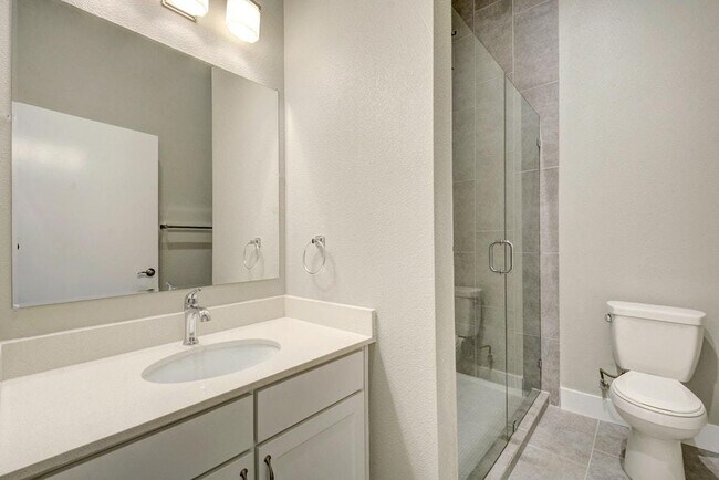 Building Photo - 901 Shoal Cliff Ct