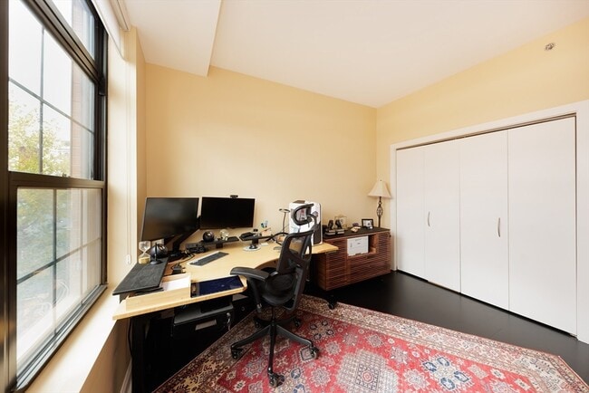 Building Photo - 29 Otis St