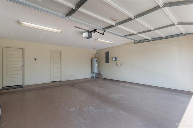 Building Photo - 23 Heron Ct