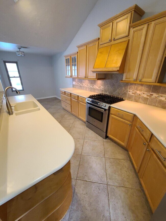 Building Photo - 1905 Catamaran Dr