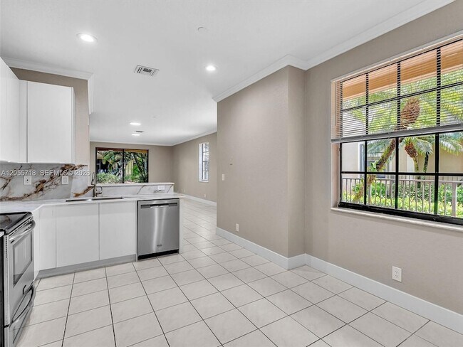 Building Photo - 4283 Vineyard Cir