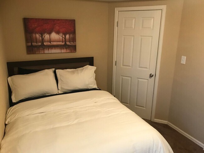 Building Photo - Reed Drive