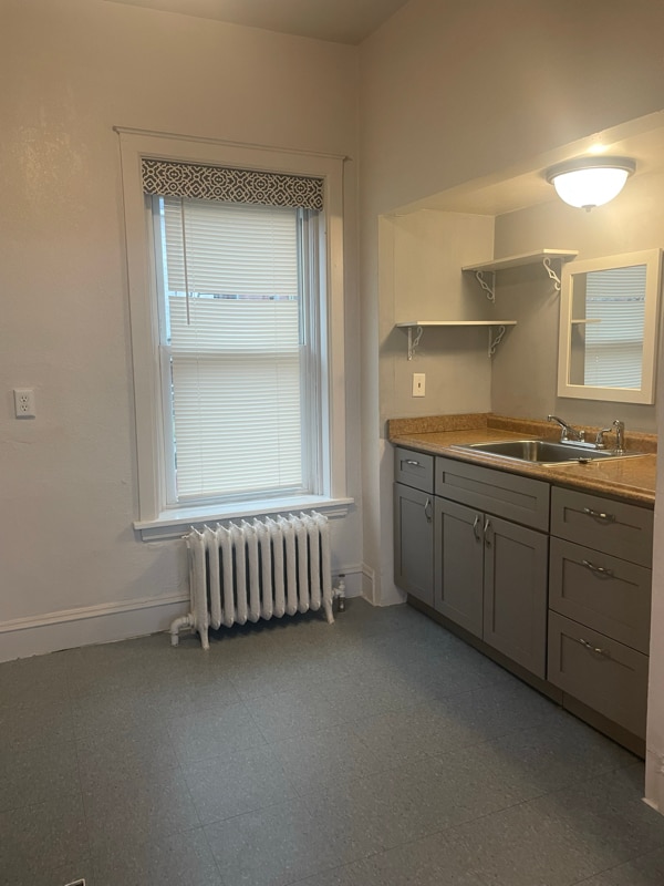 Building Photo - 317 1/2 N 4th Ave W