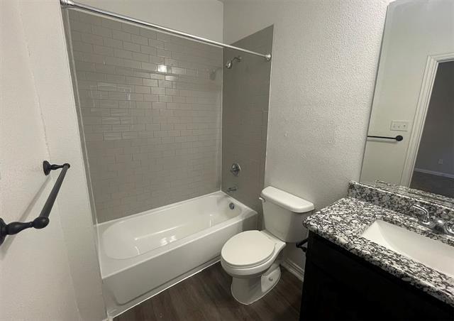 Building Photo - 8605 Ellis Dr