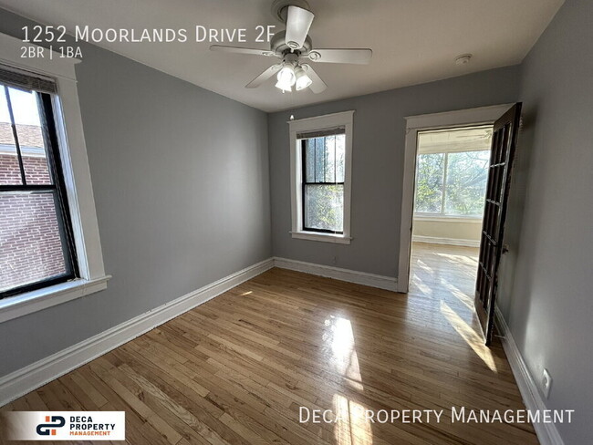 Building Photo - 1252 Moorlands Dr