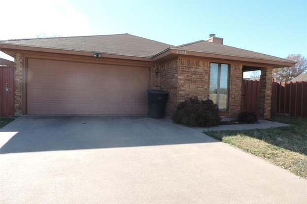 Building Photo - 3833 Rebecca Ln