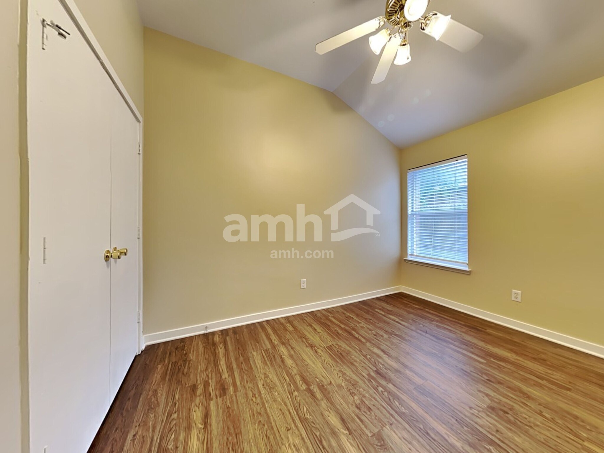 Building Photo - 809 Dixon Ln