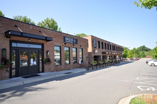 Building Photo - 2708 Dilworth Heights Ln