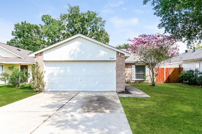 Primary Photo - 4402 Bunting Meadow Dr