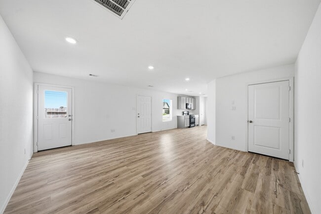 Building Photo - 26726 Wilderye Cv Ln