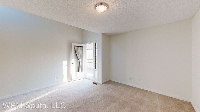 Building Photo - 10905 Glen Acres Dr S