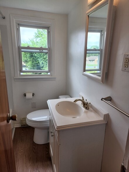 Bathroom from Hallway. - 1918 Rosemore Ave