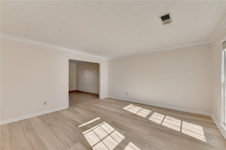 Building Photo - 3945 Genoa Ct