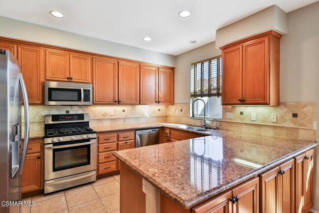 Building Photo - 115 Via Aldea