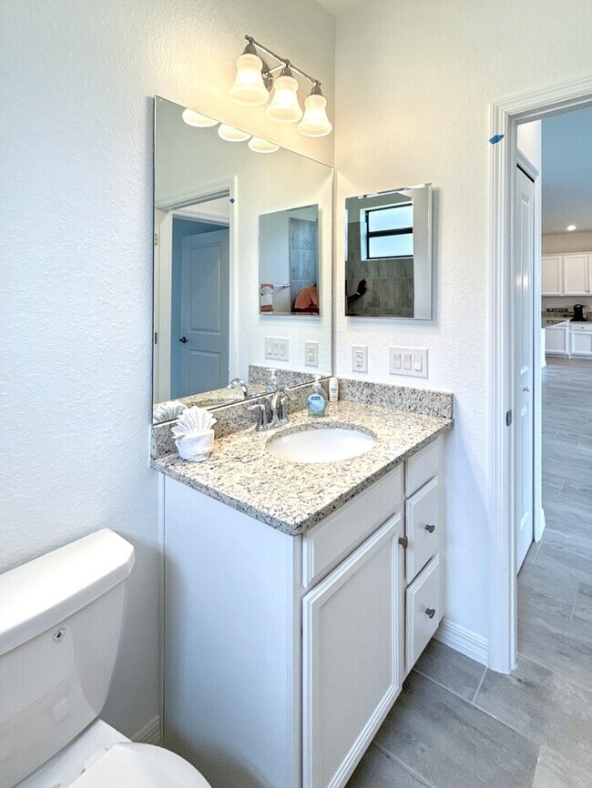 Building Photo - 11305 Shady Blossom Dr