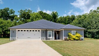 Building Photo - 13024 Clydesdale