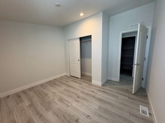 Building Photo - 20683 Waalew Rd