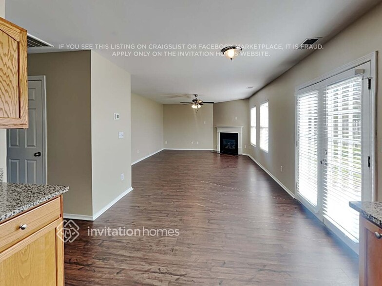 Building Photo - 10953 Dry Stone Dr