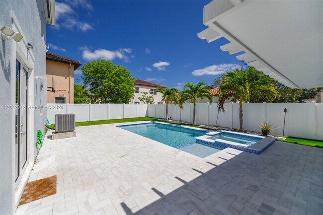 Building Photo - 9101 SW 169th Pl