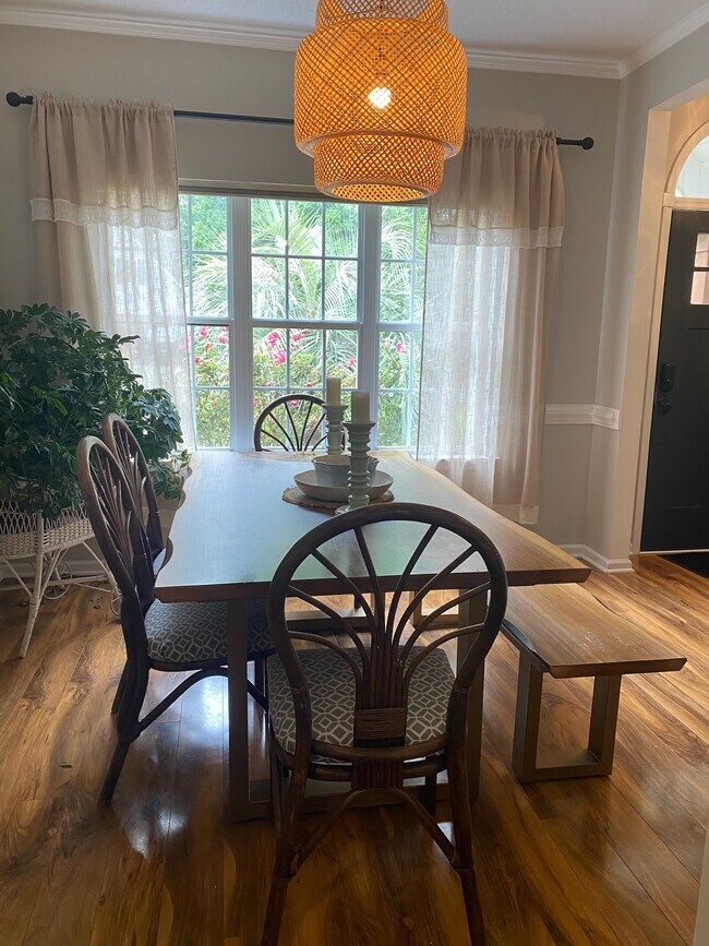 Building Photo - 209 Cannon Rd