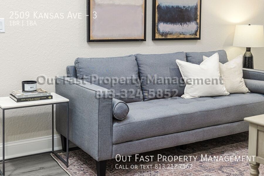 Building Photo - 2509 W Kansas Ave