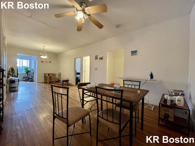 Building Photo - 37 Egremont Rd